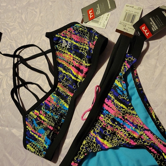 Tyr bikini - Picture 1 of 7